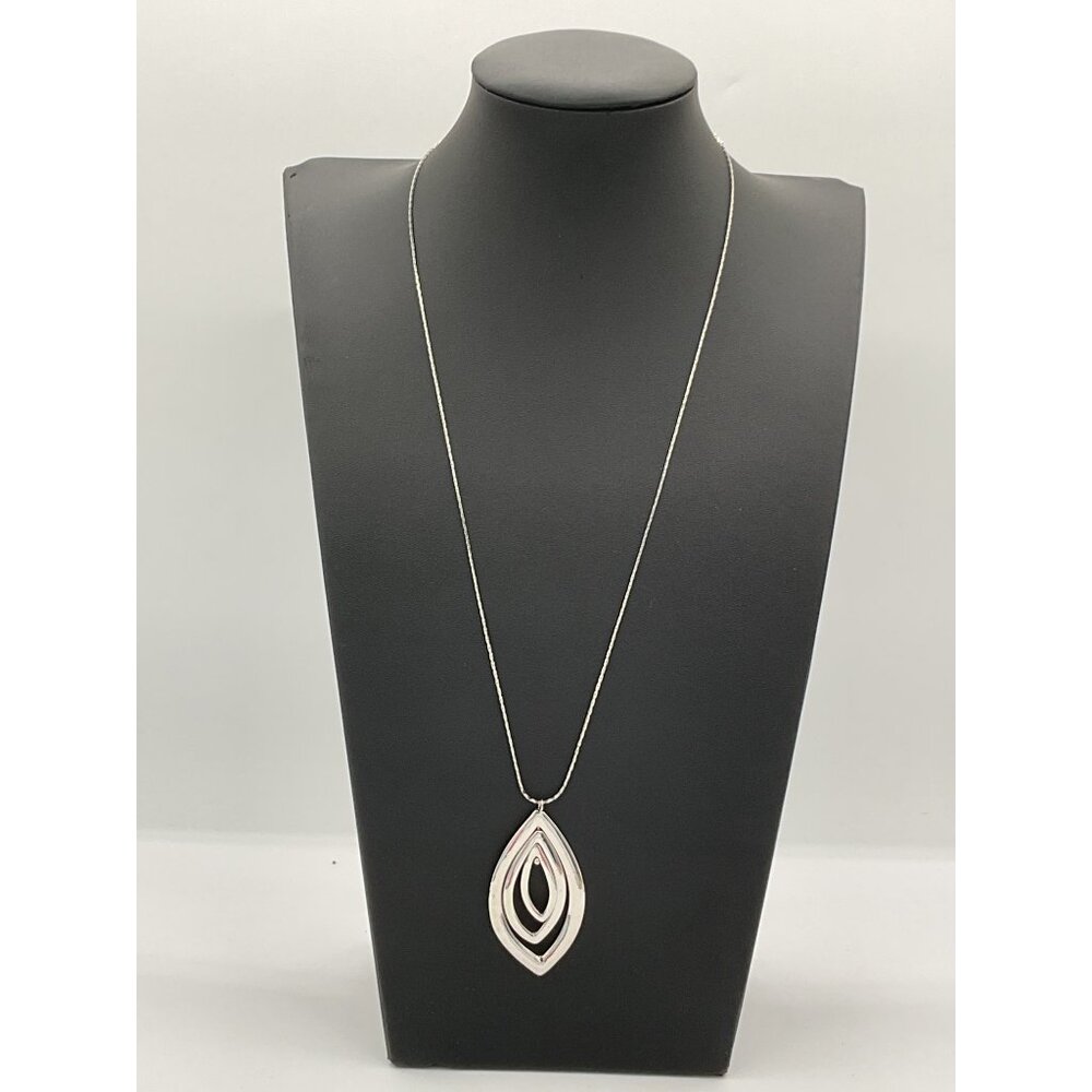 Silver Tone Lariat Adjustable Chain Necklace With Layered Teardrop Pendant